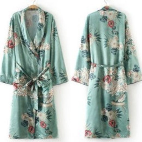 Kimono Floral Duster Coverup - Picture 9 of 10